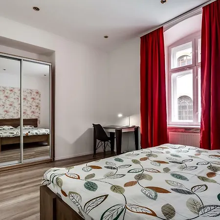 Apartament Modern In Historic Center. *