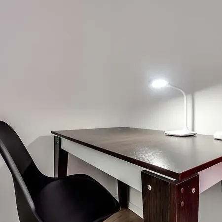 Modern In Historic Center. Apartament Lwów